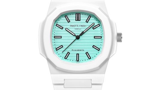 ただのブルーじゃない。ファックオフブルーが放つ余裕と色気